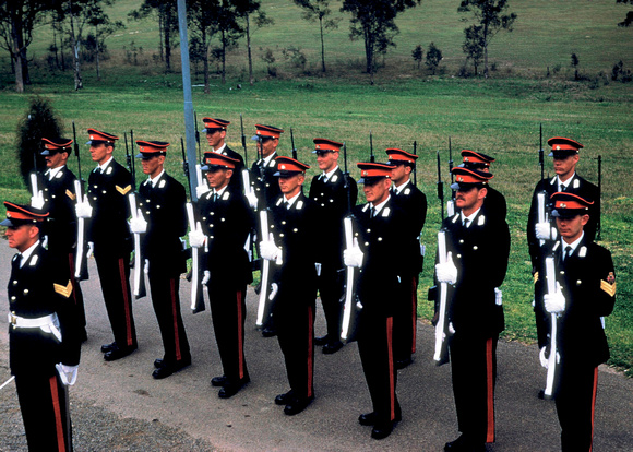 1969 260c Queen's Birthday Parade Present Arms